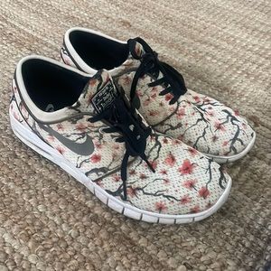 Nike SB janoski cherry blossom